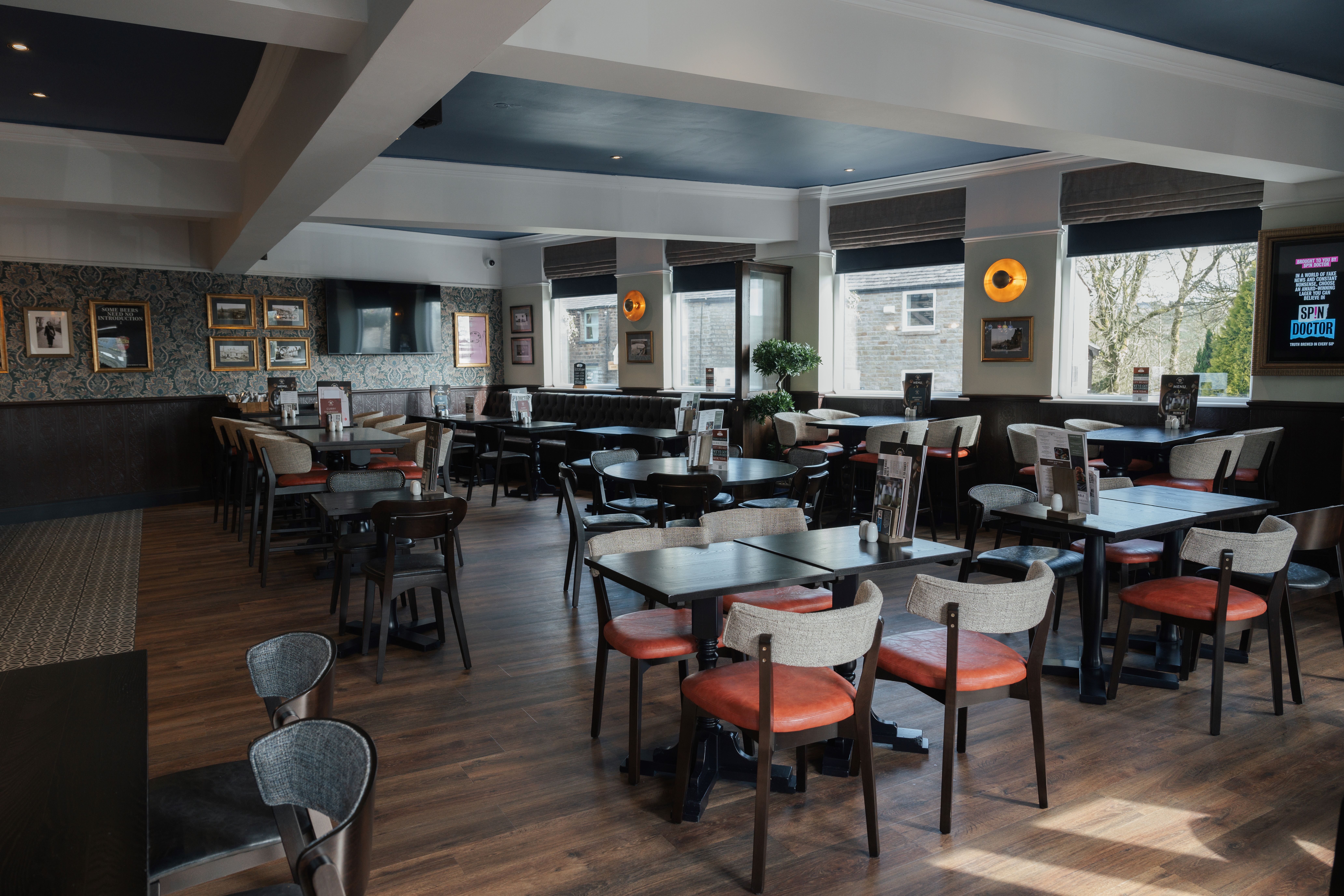 Restaurant seating
