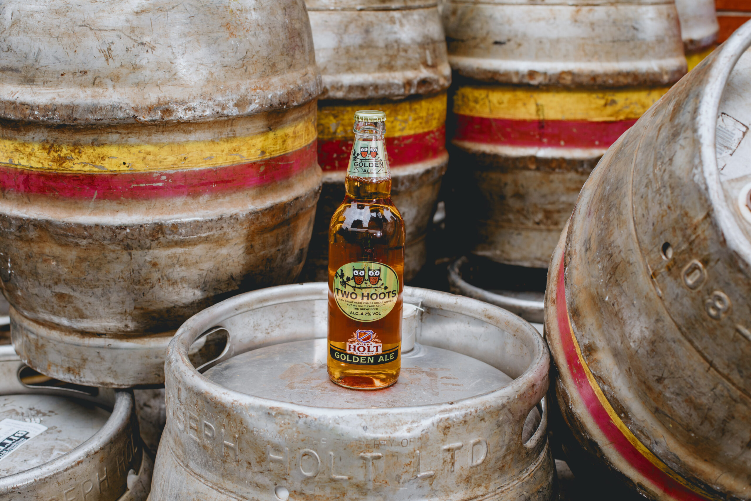 Two Hoots 500ml bottle.